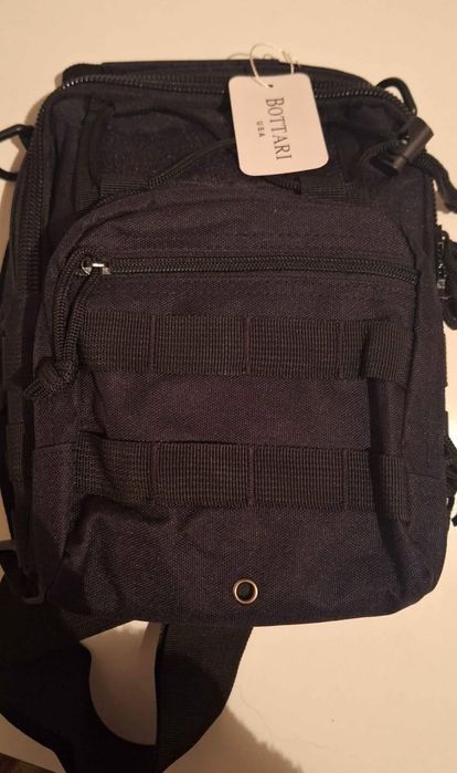 Mochila pequena muito util para o dia ou para quem gosta de caça a dia