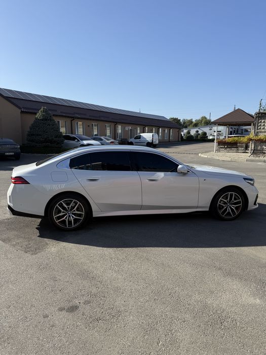 BMW i5 L 35 eDrive 2024