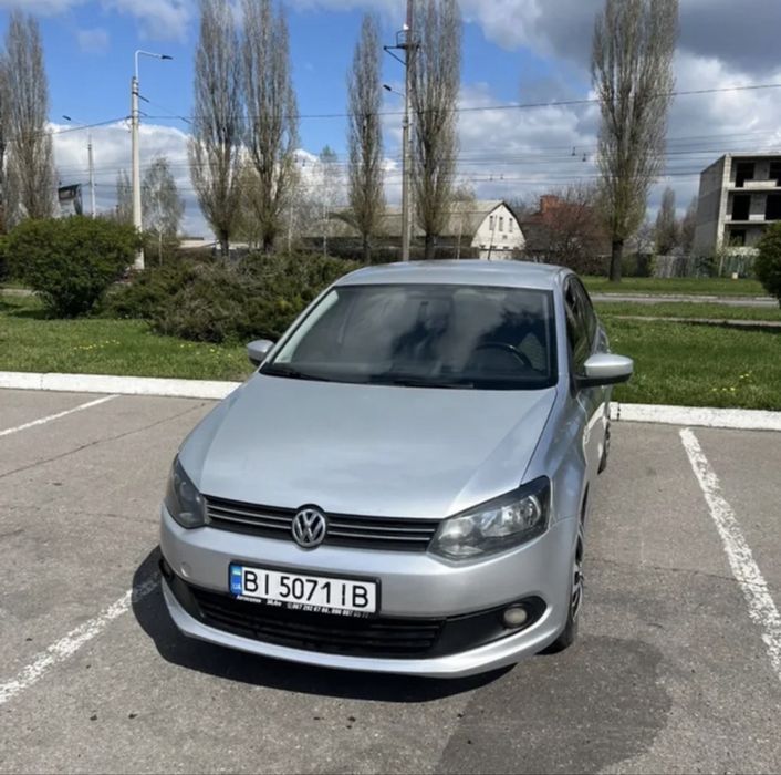 Volkswagen Polo 2012 VIN XW8ZZZ61ZDG034051 фото оголошення 4 з 10