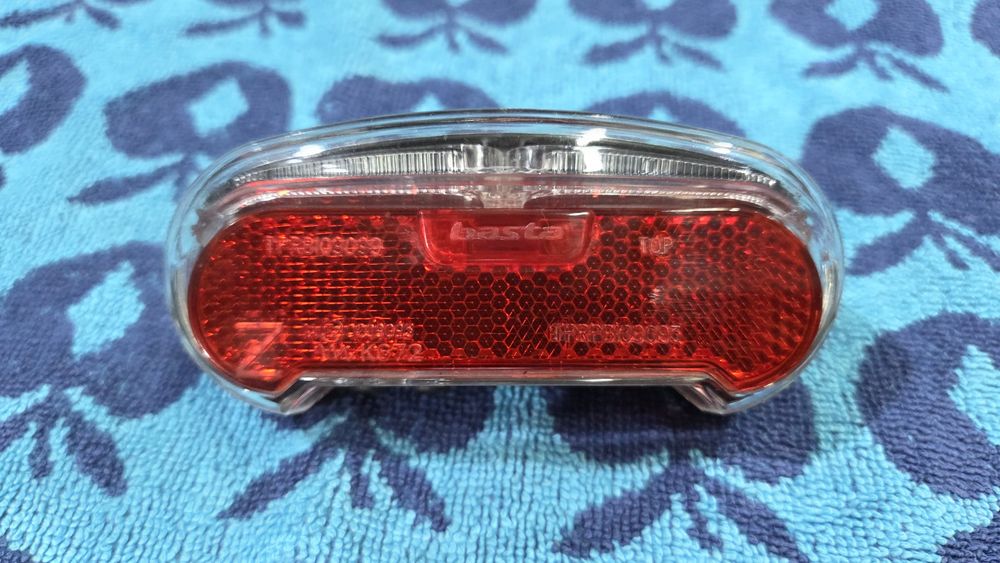 Lampka rowerowa LED tylna BASTA na dynamo