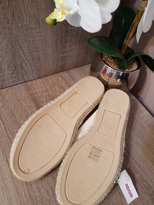 Nowość 2025:) buty espadryle INDISKA roz 39 nowe z metkami