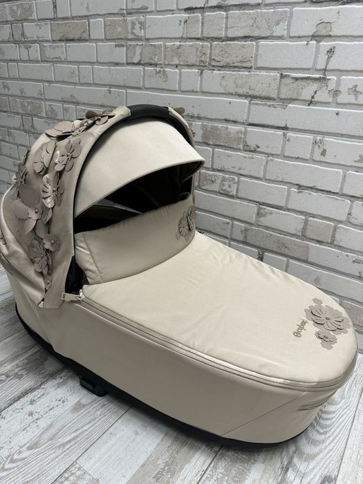 Каляска для новонароджених Cybex Priam 4.0 Simply Flowers Beige