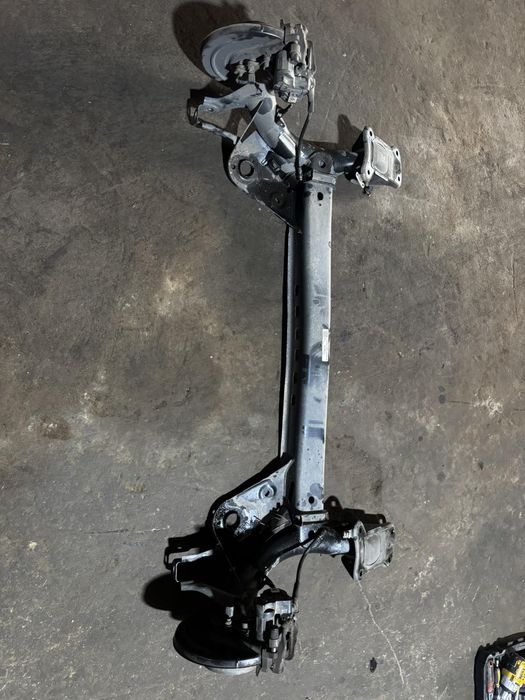 Задня балка Volkswagen jetta 18-24 США оригінал