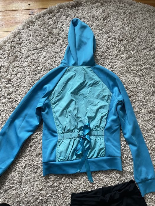 Жіночі спортивні костюми