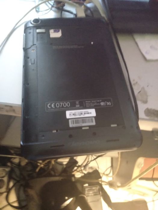 Vendo   table a funcionare bem