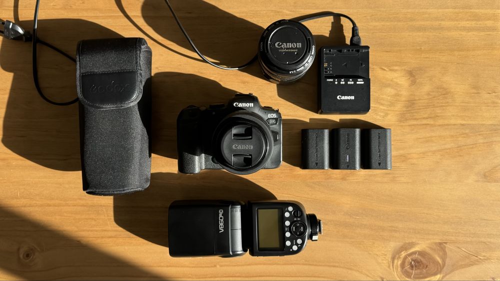 Canon r6 + 2 lentes e flash
