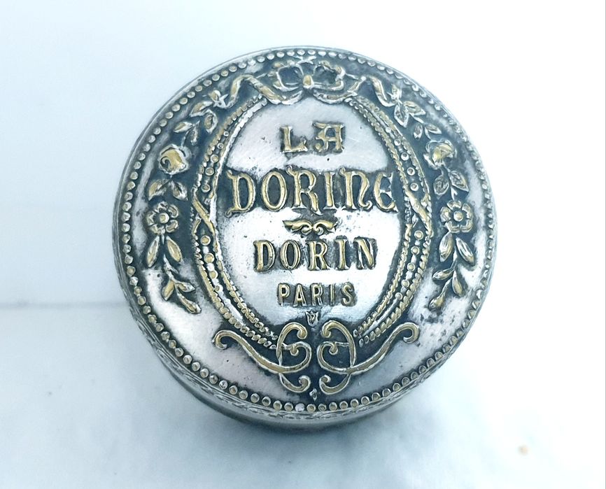 Pequena antiga caixa francesa La Dorine Paris em casquinha