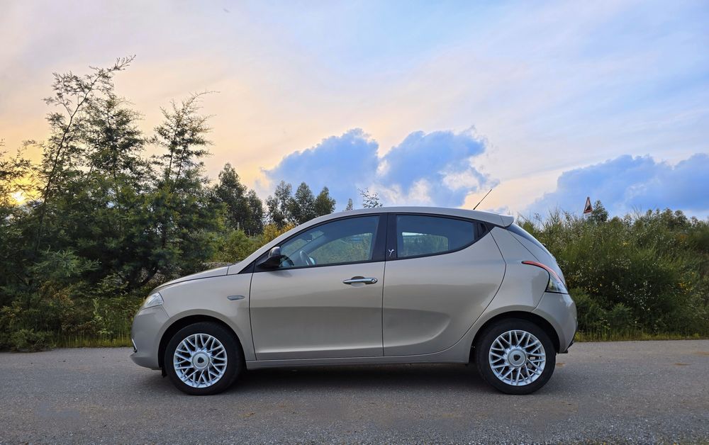 Lancia Ypsilon 1.2 Fire Nacional