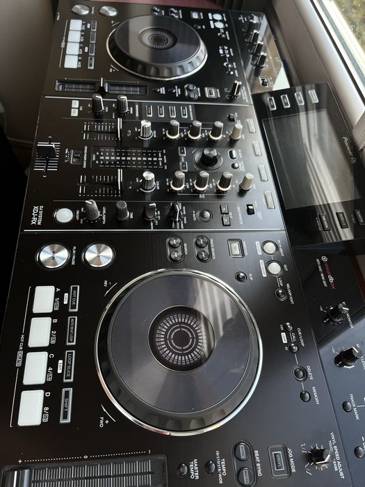 Konsola DJ PIONEER XDJ-RX  + słuchawki AKG181 dj