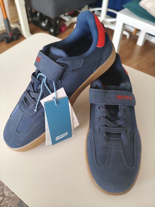 Buty chłopięce trampki 35