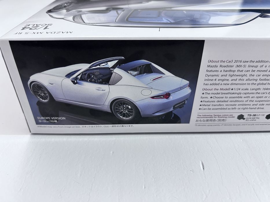 Samochód Mazda MX-5 Roadster RF model Tamiya 24353