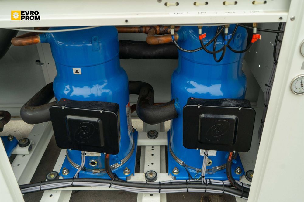 Чіллер / Чиллер Trane ECGWN207BA2D11DC 251.7 кВт. Охолоджувач рідини.