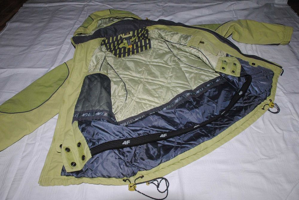 Kurtka   4 F    - r, XS - narciarska