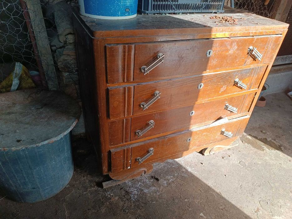 Móvel em bom estado