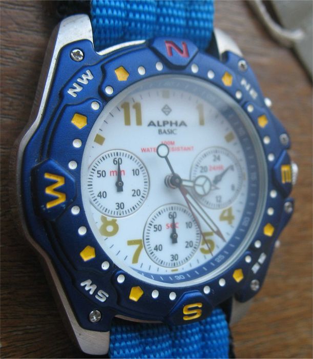 Relógio Estilo Diver - Alpha - Basic - Cronógrafo (Movimento Seiko)