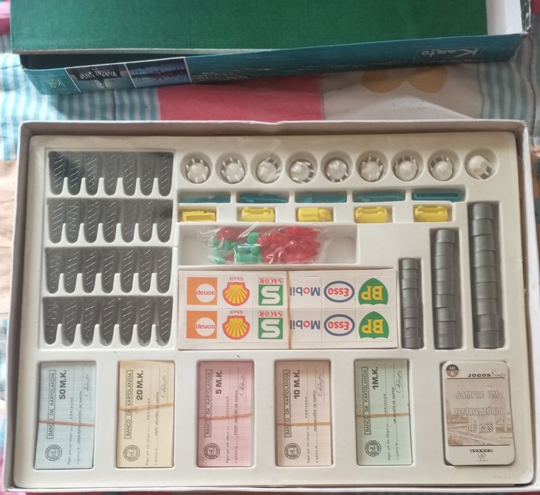Jogo de tabuleiro muito antigo