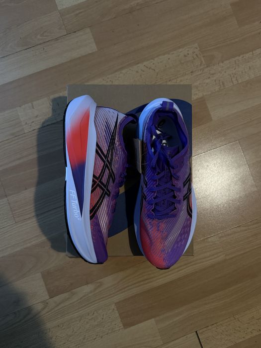 Asics Megablast
