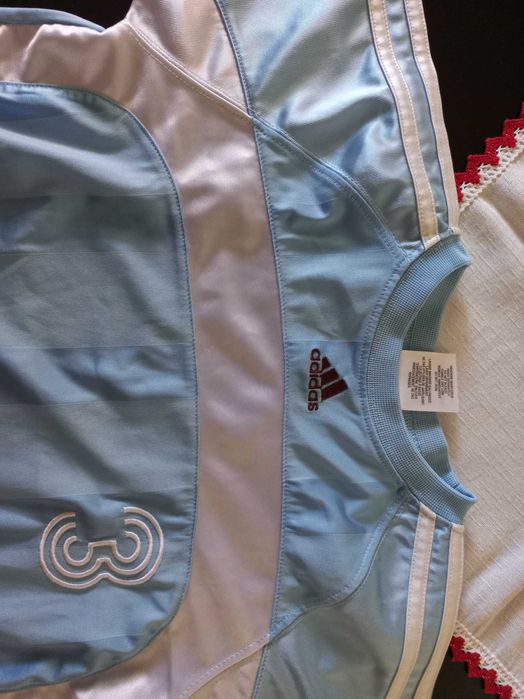 Tshirt azul adidas tam. 7 tshirt nike dri-fit tam. M preta e branca