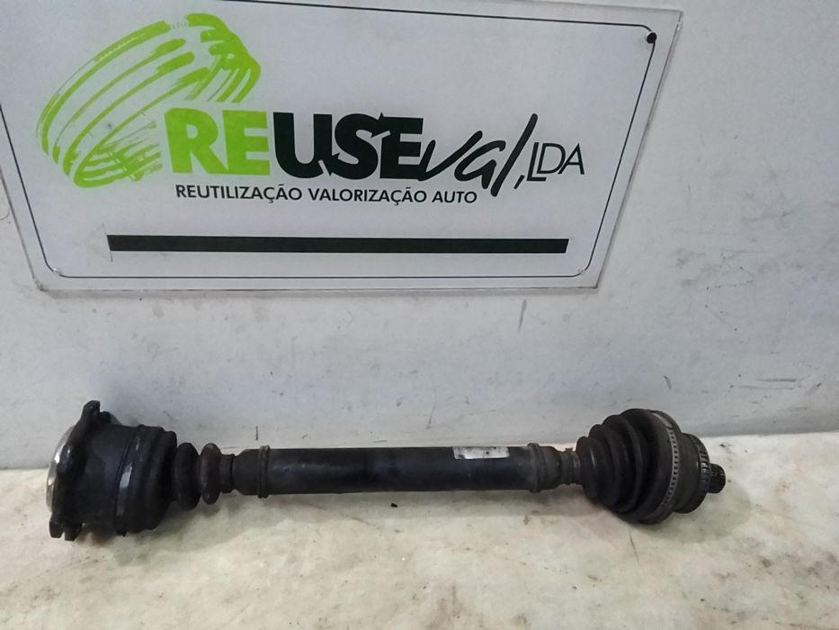 Transmissão frente esquerda AUDI A6 (4B2, C5)