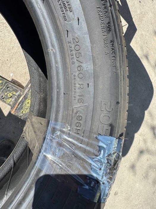 Шини Літні 4шт 205/60 R16 Michelin Energy saver