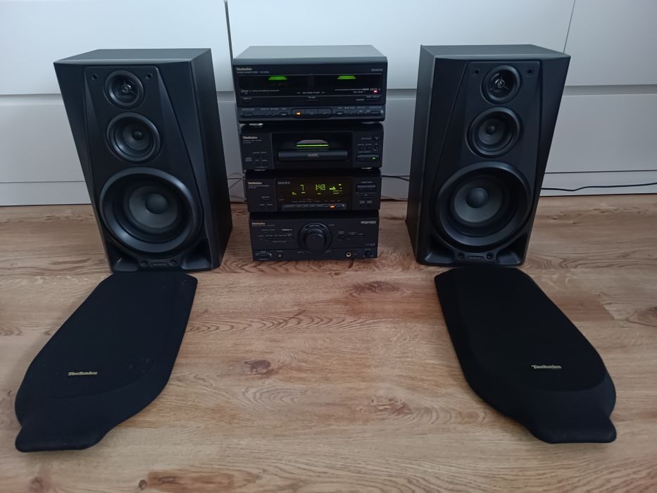 Wieża Technics ST-CH 730 z kolumnami i pilotem