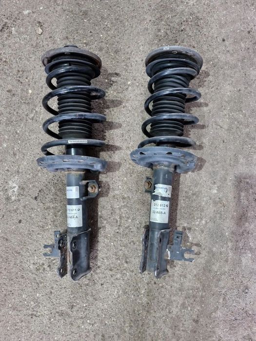 Amortyzator prawy lewy przód przedni sprężyna Opel Vectra C Signum