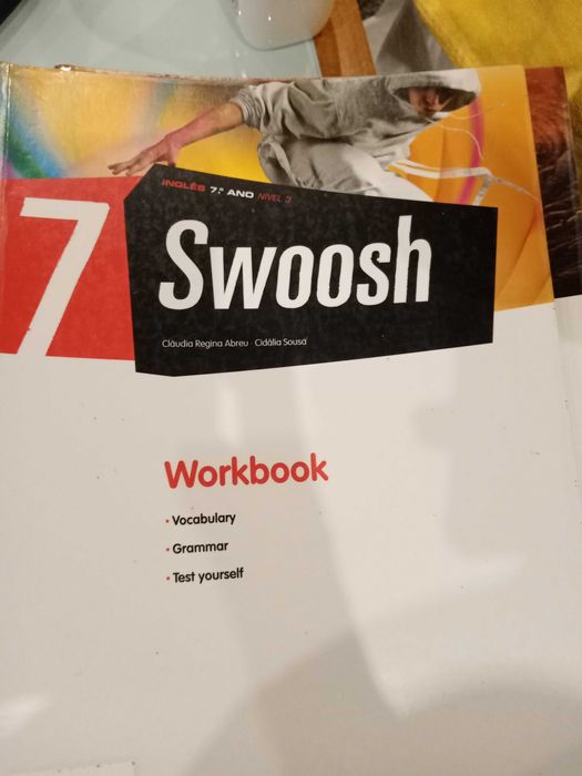 Livros Escolares e Cadernos atividades 7/8/9  ano