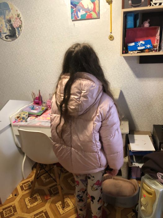 Продам теплу куртку для дівчинки