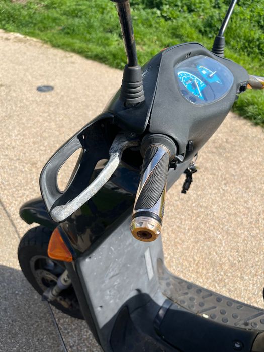 Vendo mota 50cc Aprilia Rally