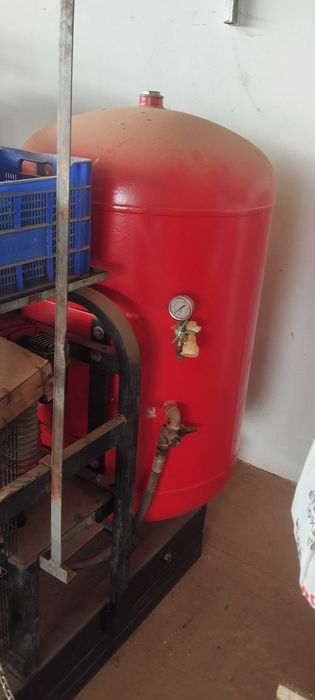 Compressor de podas 600L e acessórios