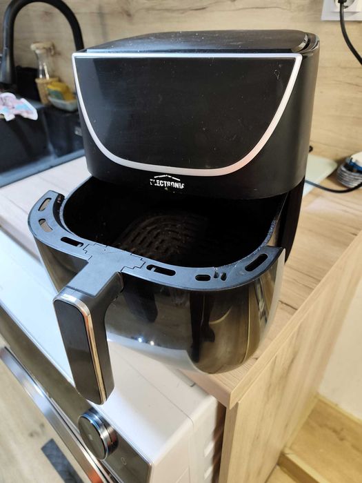 Air fryer electronia