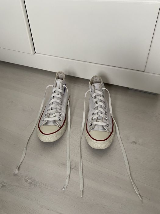 Białe skórzane wysokie trampki conversy z biała gumą converse 36.5