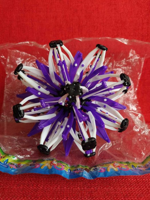 Bola Mágica violeta e branco