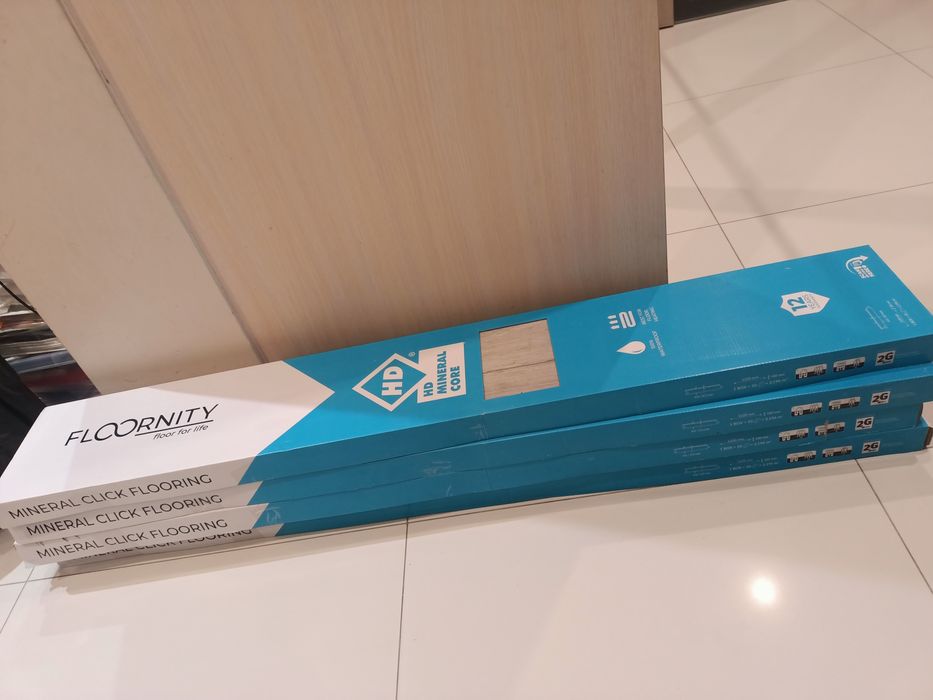 Panele podłogowe winylowe