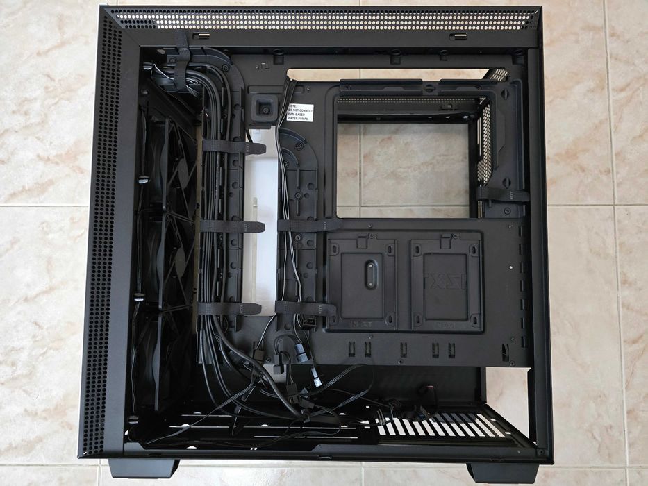 Caixa NZXT H710i Branco