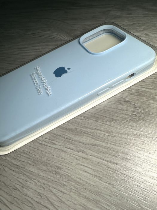 iPhone 14 Pro Max Case – Brand New in Box64751275911297121