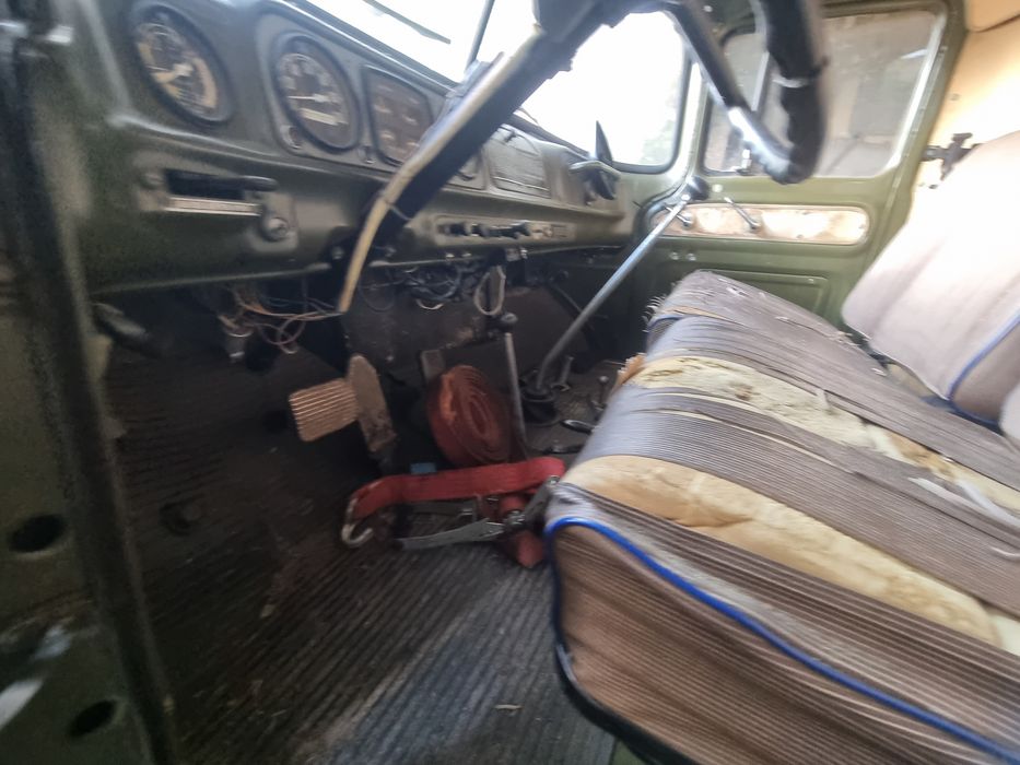 ЗІЛ-131 лісовоз з маніпулятором