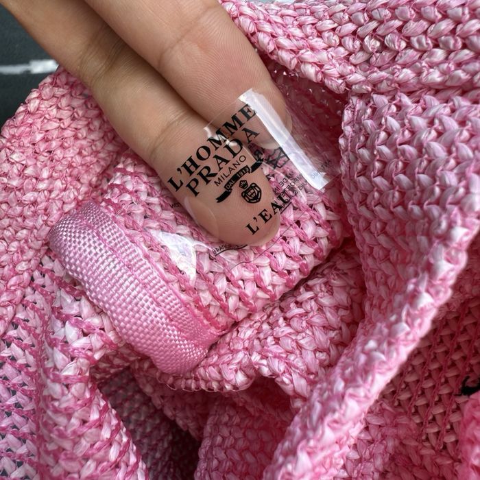 Плетена сумка Prada
