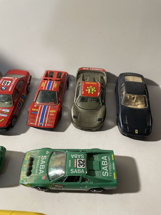 Miniaturas Burago escala 1:43