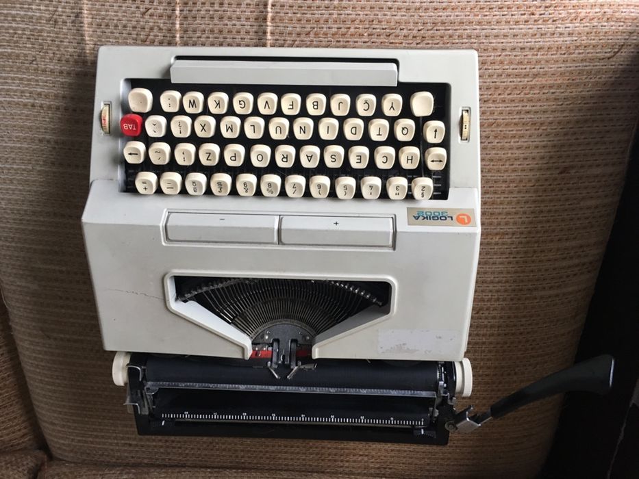 Máquina de Escrever Antiga