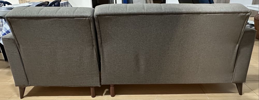 Sofá chaise longue com arrumação