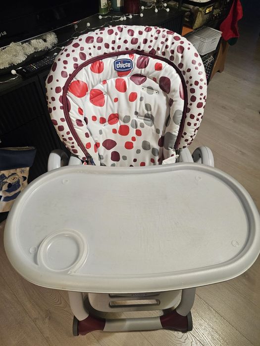 Дитячий стілець для годування Chicco