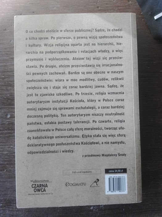 Książka "Niezbędnik ateisty" Piotr Szumlewicz