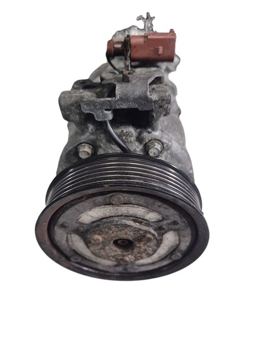 kompresor klimatyzacji audi vw skoda 2.0-3.0 numer 4g0260805t