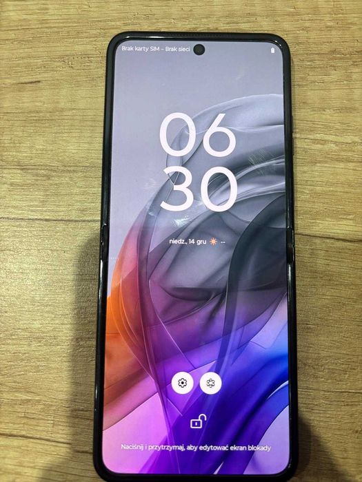 Motorola Razr 50 gwarancja 2027