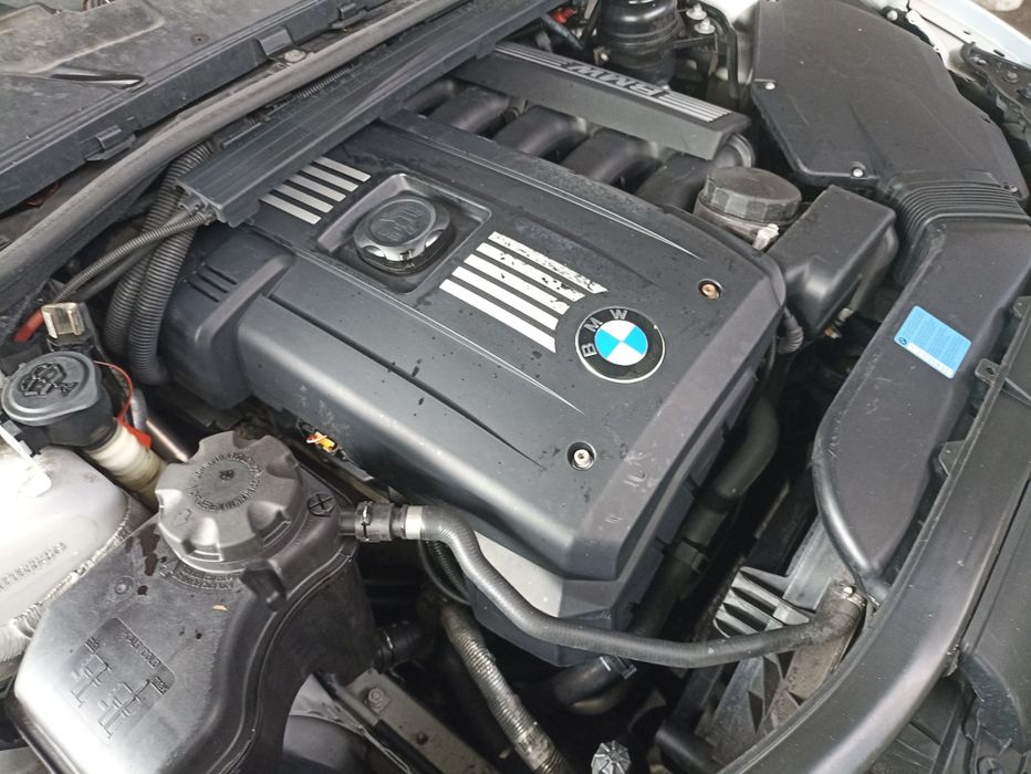 Silnik kompletny cały osprzęt n52b25a BMW E90 E92 e60 n52  218km 325i