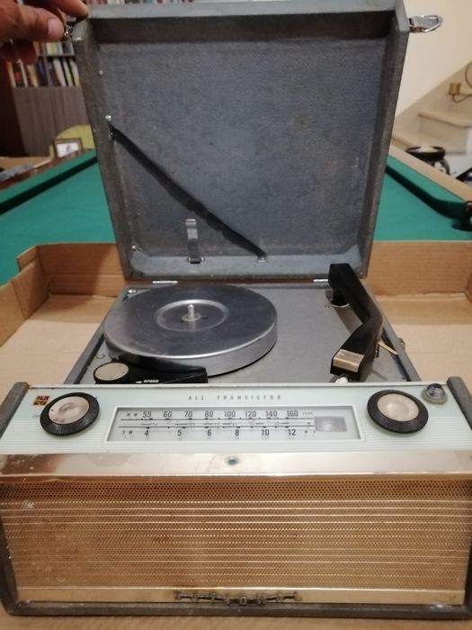 Rádio gira disco portátil