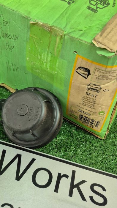 Otica Farol Esquerdo Seat Marbella 1986 a 1998 ref 061233 NOVO