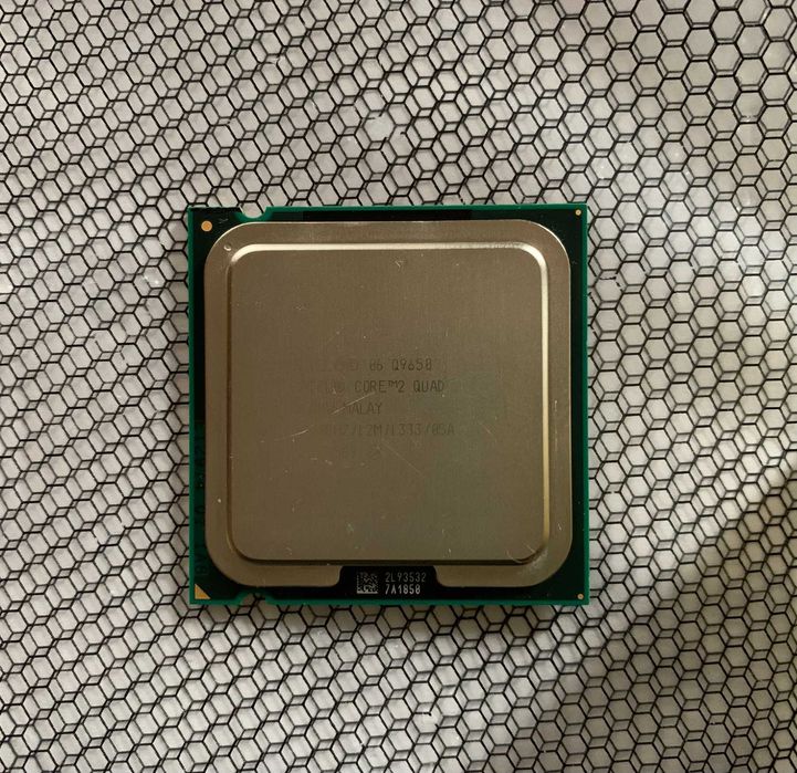 Процесор Intel Core 2 Quad Q9650, Socket LGA 775, TDP 95W