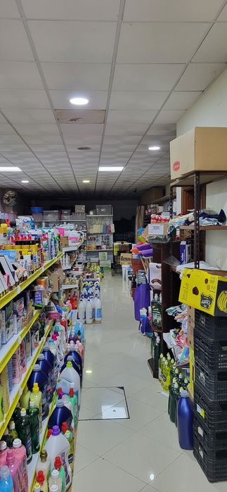 Vende loja no forte da casa.